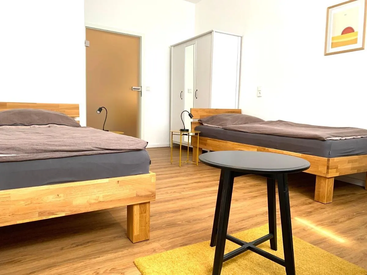 2 Schlafzimmer, Kueche, Bad 쾰른 아파트