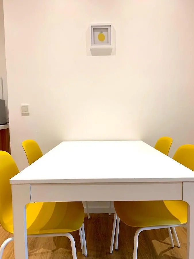 2 Schlafzimmer, Kueche, Bad Kolonia Niemcy